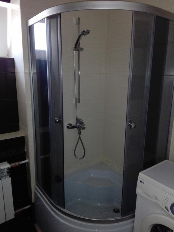קריבוי רוג Apartment On Kryvorizhstal Street 35-24 מראה חיצוני תמונה