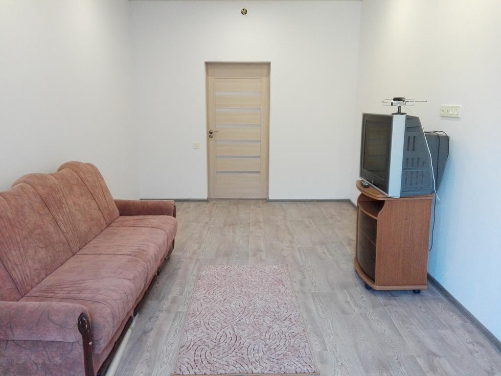 קריבוי רוג Apartment On Kryvorizhstal Street 35-24 מראה חיצוני תמונה