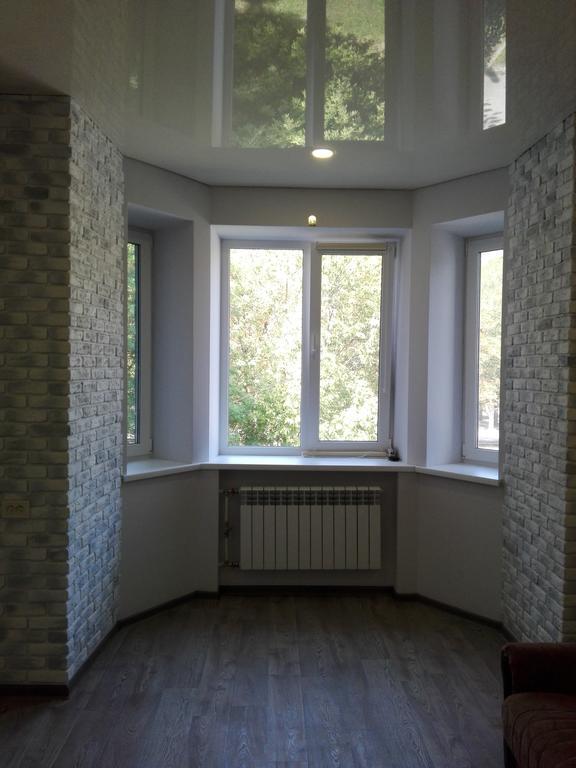 קריבוי רוג Apartment On Kryvorizhstal Street 35-24 מראה חיצוני תמונה